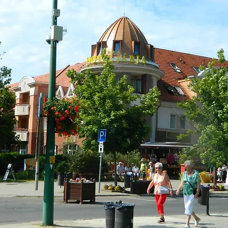 Heli Apartman Hajduszoboszlo Exterior photo