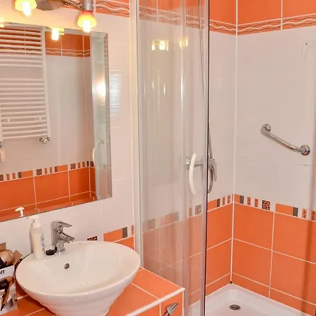 Heli Apartman Hajduszoboszlo Exterior photo