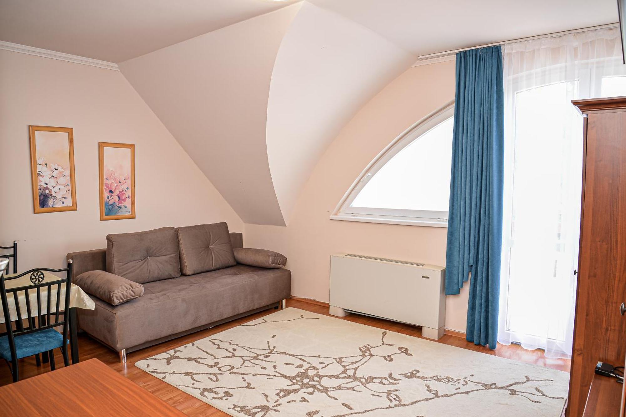 Heli Apartment Hajduszoboszlo